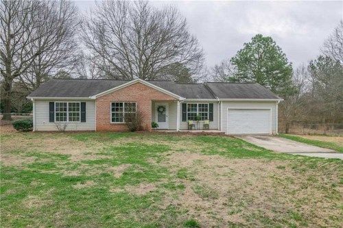 289 Virginia Ct, Monroe, GA 30656