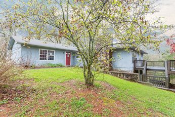 120 Grassy Pond Ln, Pikeville, TN 37367