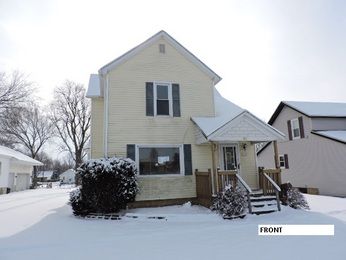 326 W Division St, Manteno, IL 60950