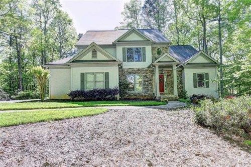 701 Lakeglen Dr, Suwanee, GA 30024