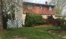 43 Kent Ln Centereach, NY 11720