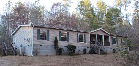 576 Red Land Rd, Franklin, GA 30217