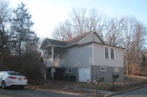 13 Morse Lake Rd, Bloomingdale, NJ 07403