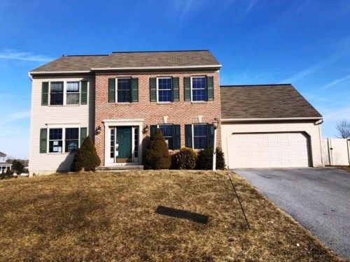 2 Iron Horse Cir, Palmyra, PA 17078