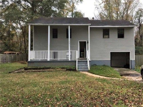 6703 Cameron Rd, Morrow, GA 30260