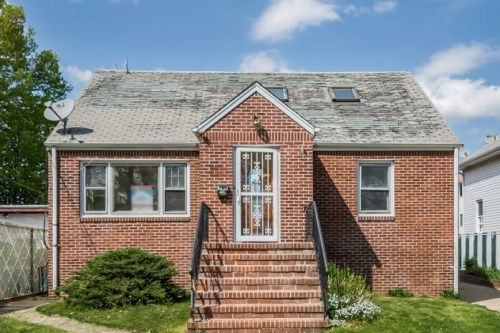 124 W Franklin St, Hackensack, NJ 07601