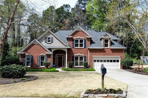 210 Rose Meadow Ln, Alpharetta, GA 30005