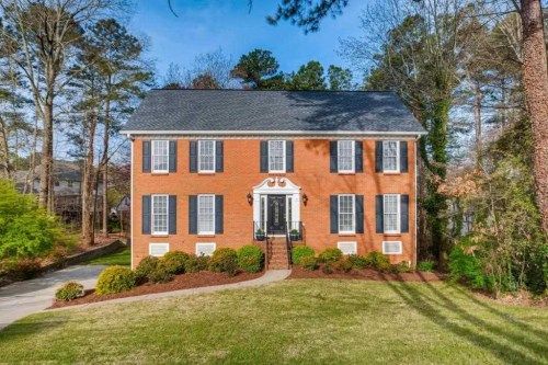 2590 Shadow Pine Dr, Roswell, GA 30076