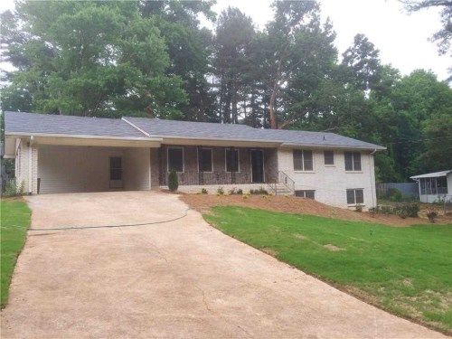 6290 Shallow Creek Ln, Douglasville, GA 30135