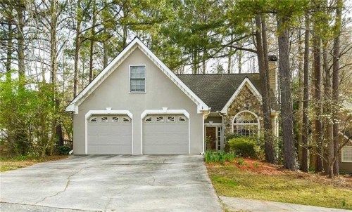 3247 Country Walk Dr, Powder Springs, GA 30127