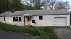 206 Hill St, Evans City, PA 16033