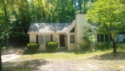 1386 King Arthur Dr, Macon, GA 31220