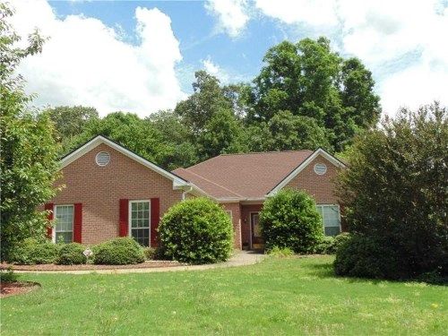 4205 Platinum Ct, Hoschton, GA 30548