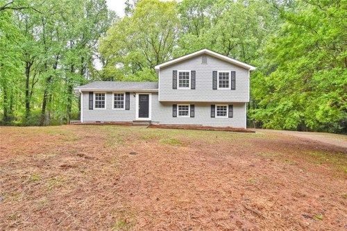 883 Williamsburg Ct SW, Mableton, GA 30126