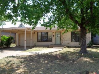 2007 W 17th Street, Plainview, TX 79072