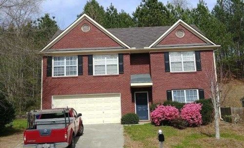 660 Castlebrooke Dr, Lawrenceville, GA 30045