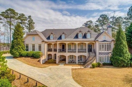 1310 Rolling Links Dr, Alpharetta, GA 30004