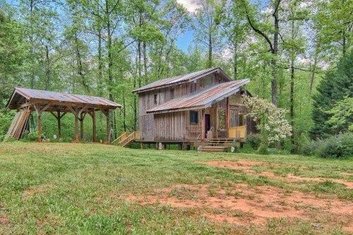 359 Unity Hills Rd, Clarkesville, GA 30523