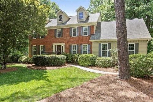 305 Barrow Downs, Alpharetta, GA 30004