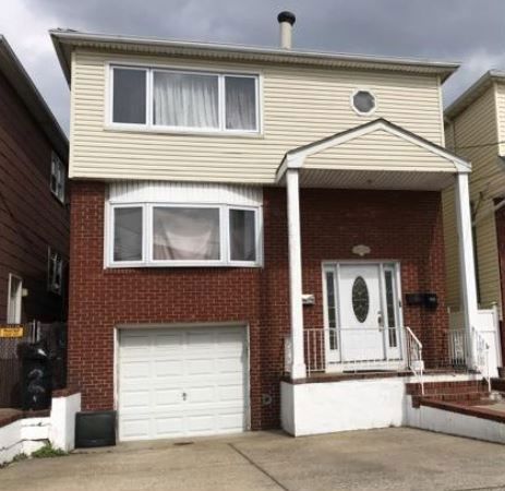 32 Colonial Dr, Bayonne, NJ 07002