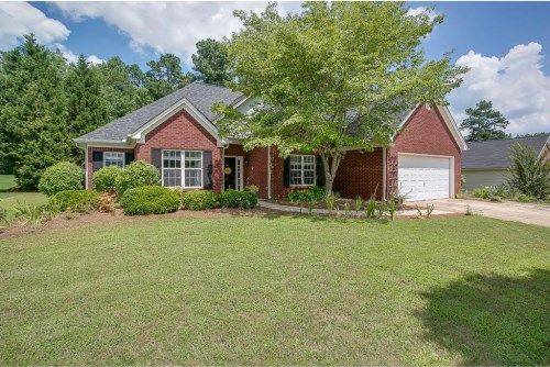 5320 Valley Forest Way, Flowery Branch, GA 30542