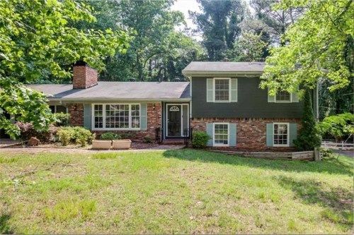 613 Rays Rd, Stone Mountain, GA 30083