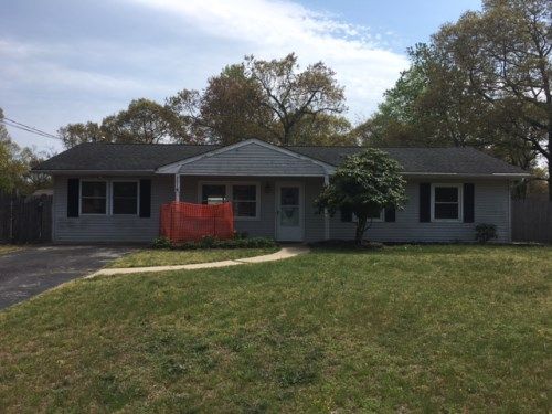 101 Cactus Dr, Lanoka Harbor, NJ 08734