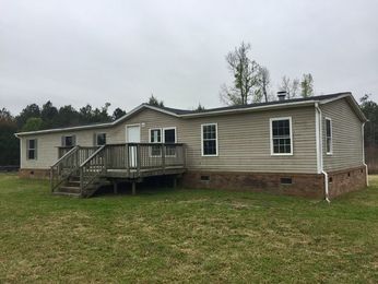 109 W Cotton Patch Ln, Bonneau, SC 29431