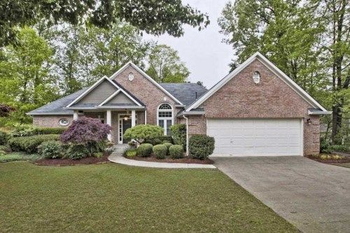 215 Lirac Ct, Alpharetta, GA 30022