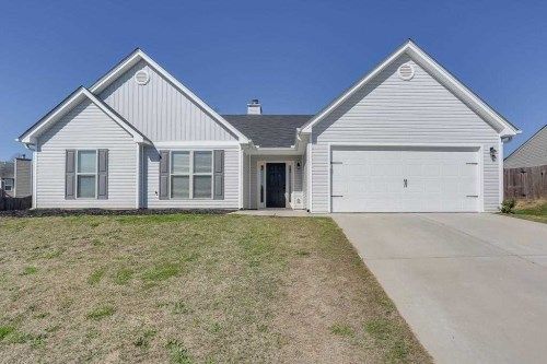 2712 Berkshire Dr, Winder, GA 30680