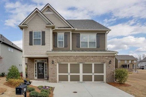 6837 Big Sky Dr, Flowery Branch, GA 30542