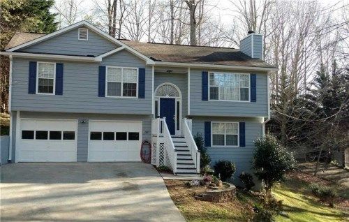 5579 Elderberry Ln, Flowery Branch, GA 30542