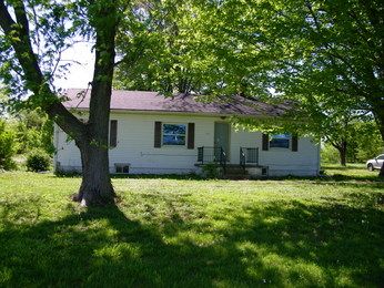 4321 County Farm Rd, Salem, IL 62881