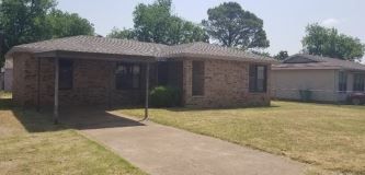 203 S Holly Dr, Burkburnett, TX 76354