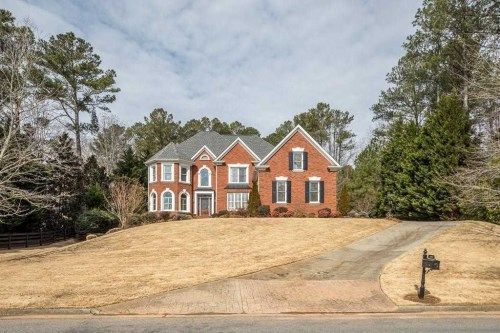 690 Richmond Glen Dr, Alpharetta, GA 30004