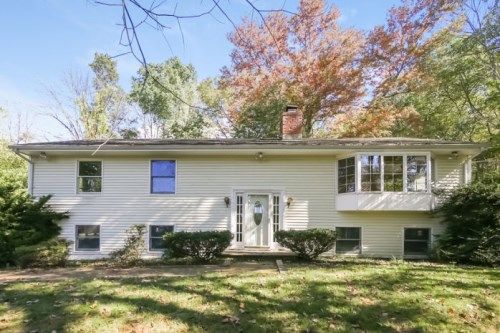 131 Weed St, New Canaan, CT 06840