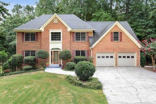 3301 Haddon Hall Dr, Buford, GA 30519