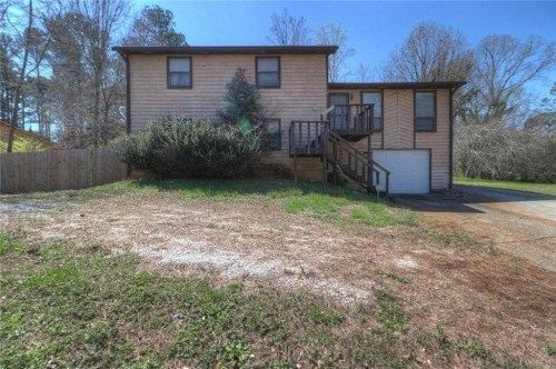 4947 Wycliffe Dr, Stone Mountain, GA 30087