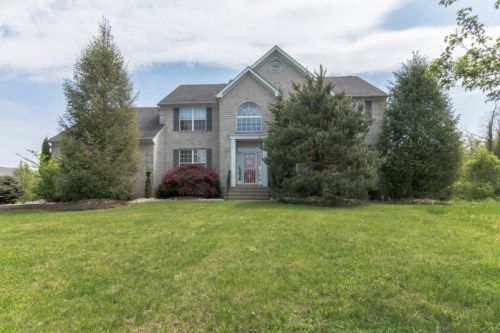 3 Crenshaw Ct, Marlboro, NJ 07746