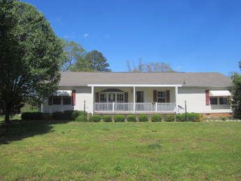 270 Saponi Rd, Hollister, NC 27844