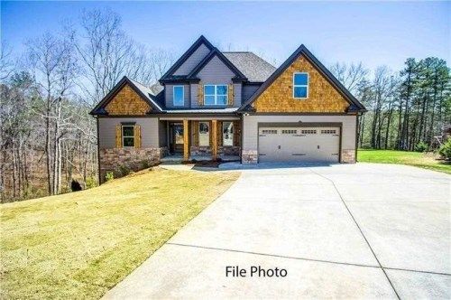 131 Spring Lake Ln, White, GA 30184