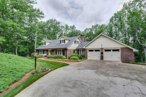 2420 Thompson Mill Rd, Gainesville, GA 30506