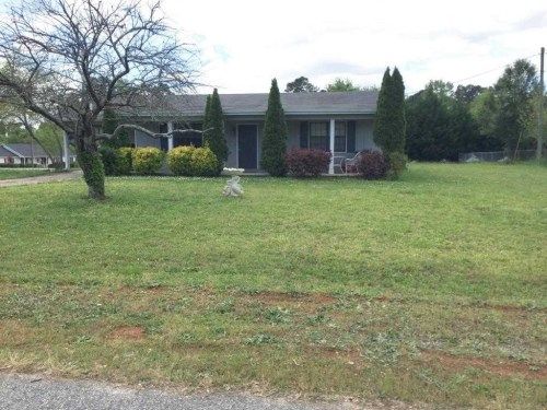 541 Hilldale Dr, Winder, GA 30680