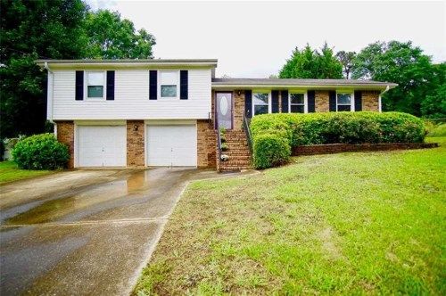 2601 Kings Circle, Lawrenceville, GA 30044