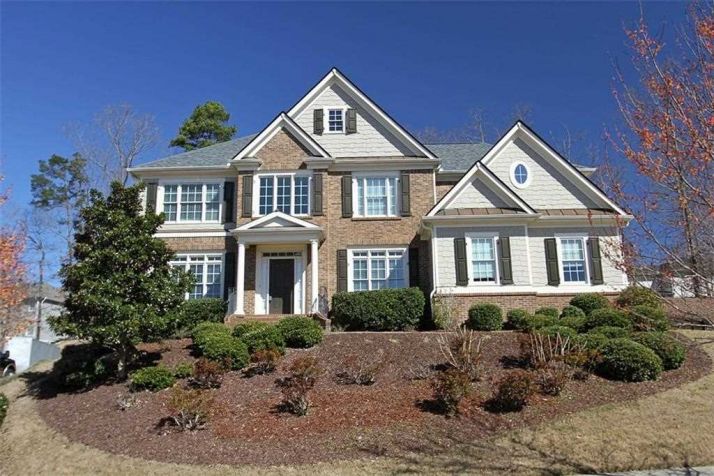 7609 Sleepy Lagoon Way, Flowery Branch, GA 30542