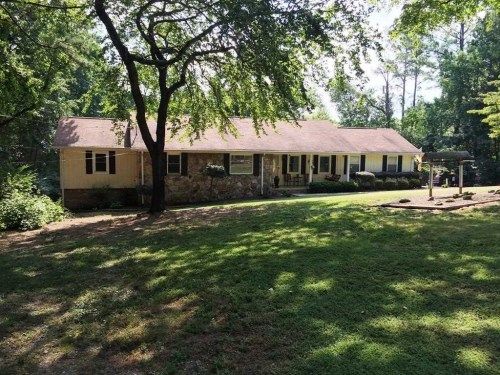 126 Cindy Ln, Calhoun, GA 30701