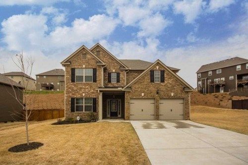 909 Rainsong Ct, Braselton, GA 30517