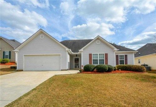 3509 Woodruff Ridge Ln, Loganville, GA 30052