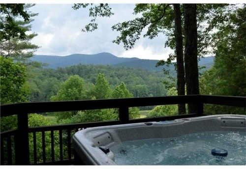 616 Harpers Creek Rd, Ellijay, GA 30540