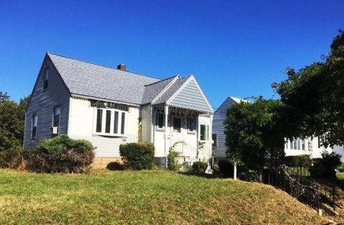 35 6th Ave, Mount Ephraim, NJ 08059